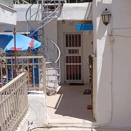 Giannis Valeria עיר רודוס